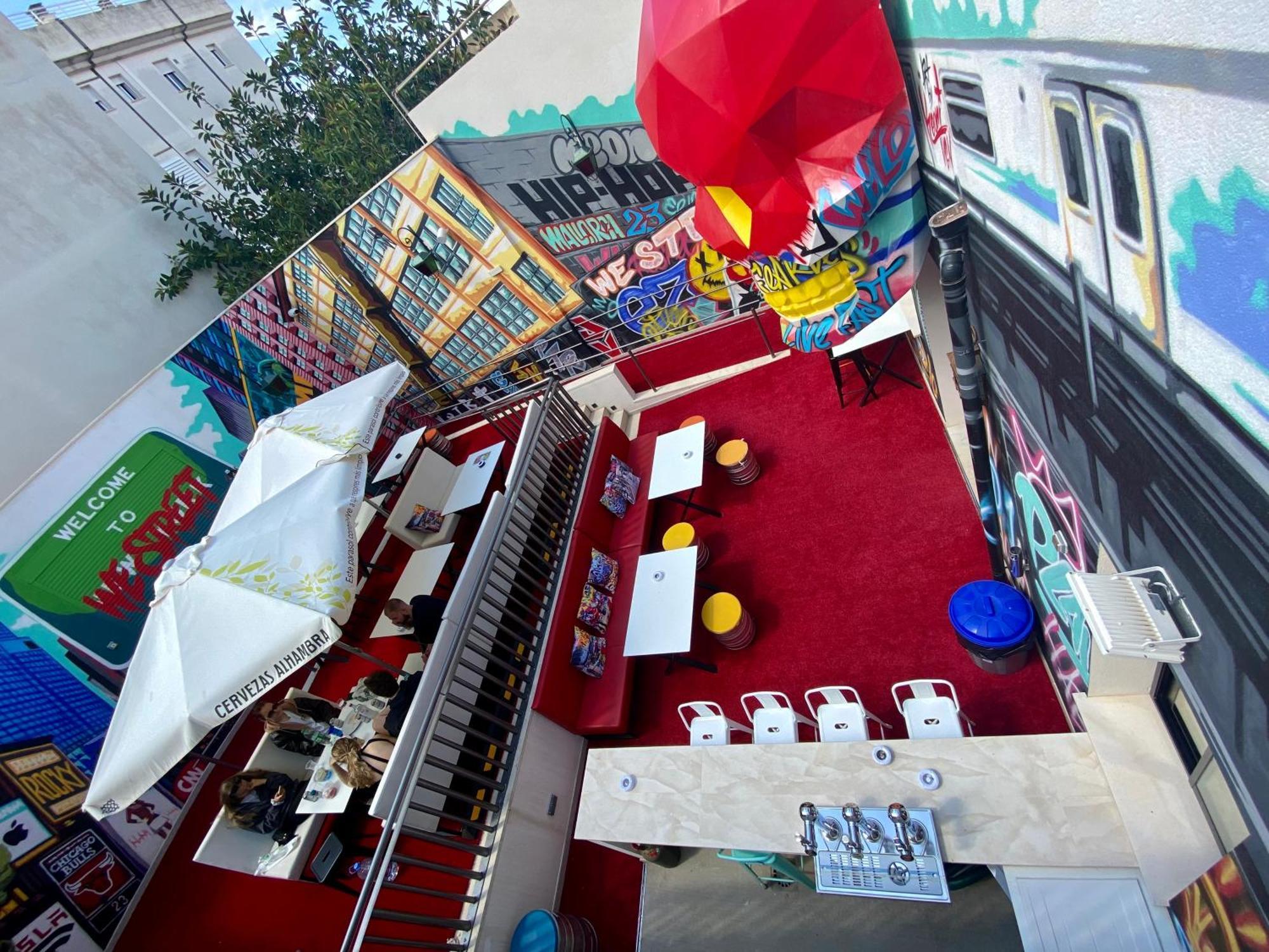 We Street Hostel - El Arenal-Albergue Juvenil Эл Аренал Экстерьер фото